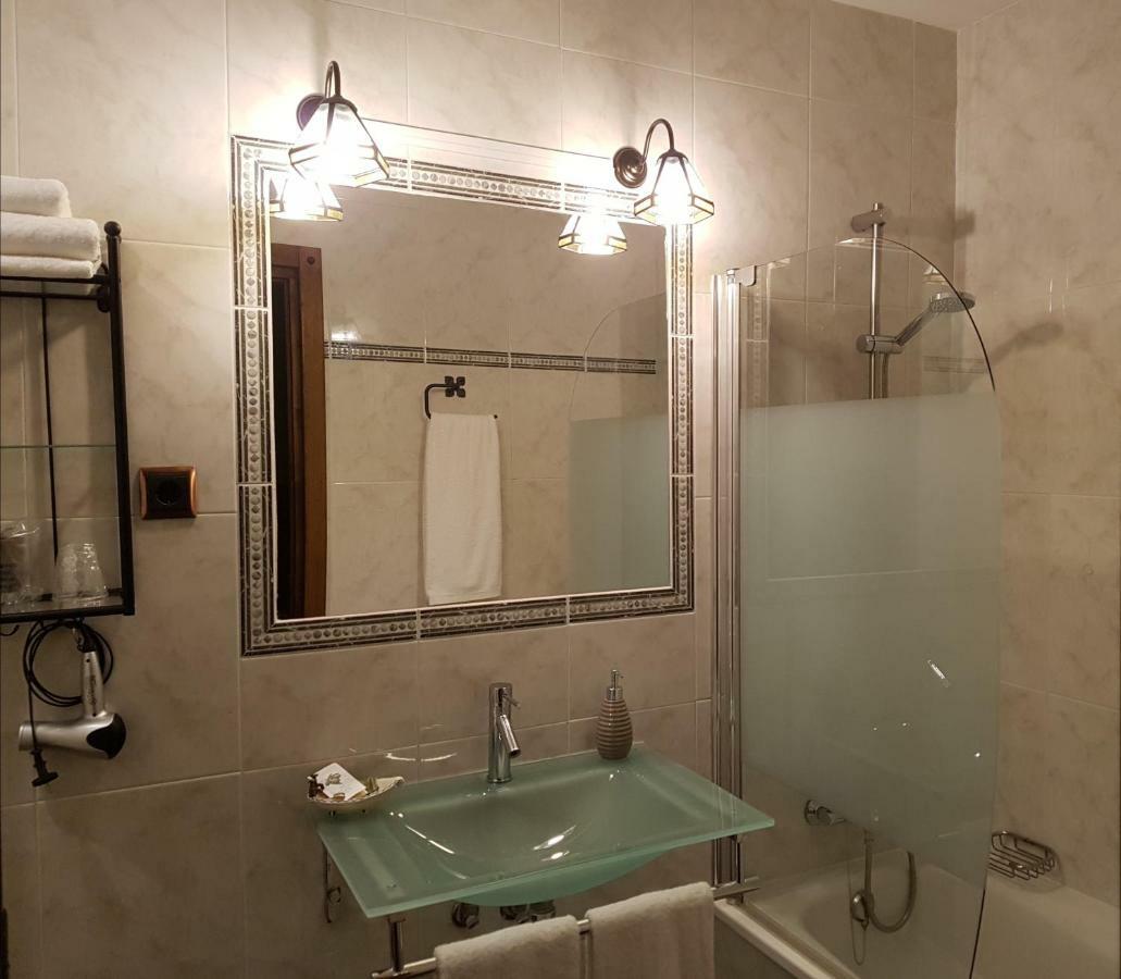 La Casona De Sames Guest House ภายนอก รูปภาพ