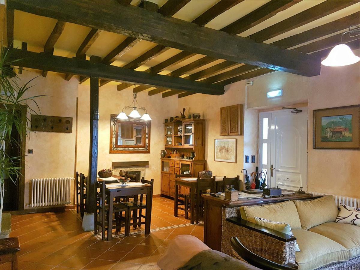 La Casona De Sames Guest House ภายนอก รูปภาพ