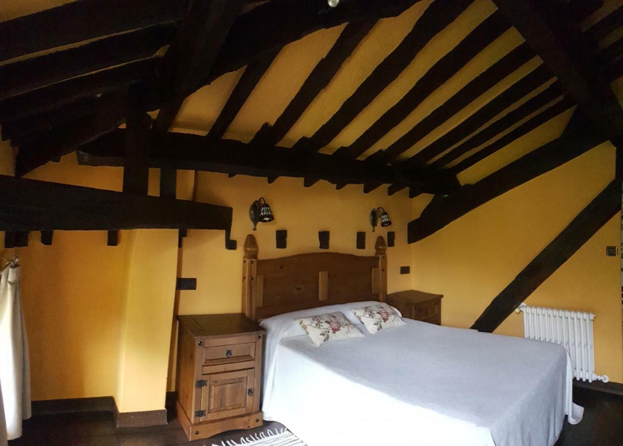 La Casona De Sames Guest House ภายนอก รูปภาพ