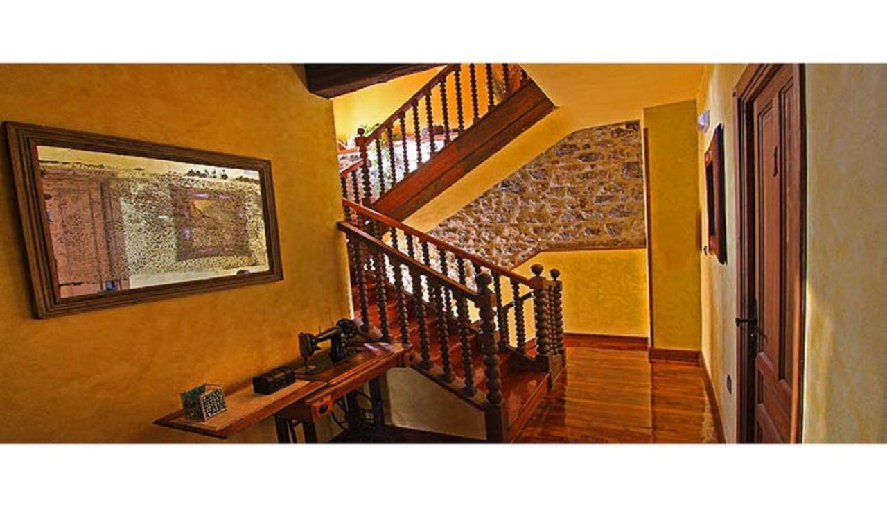 La Casona De Sames Guest House ภายนอก รูปภาพ